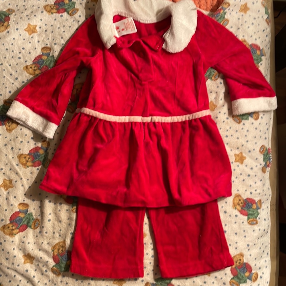 Girls 12months Christmas red velvet outfit so cute!